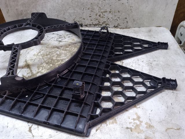 bontott VW POLO V Hűtőventilátor Keret