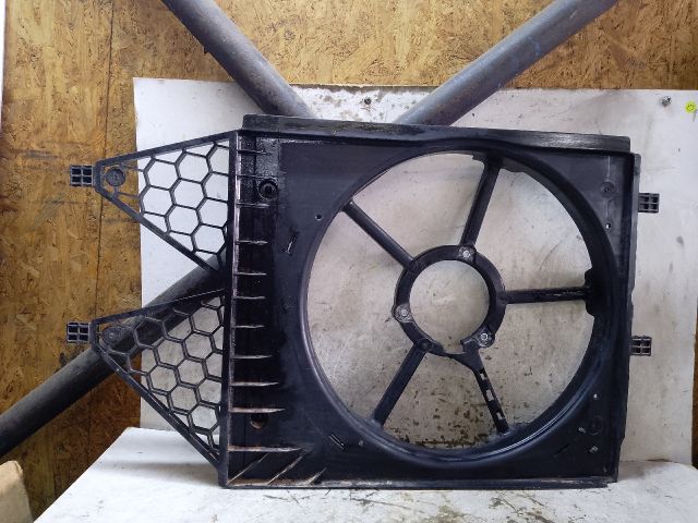 bontott VW POLO V Hűtőventilátor Keret