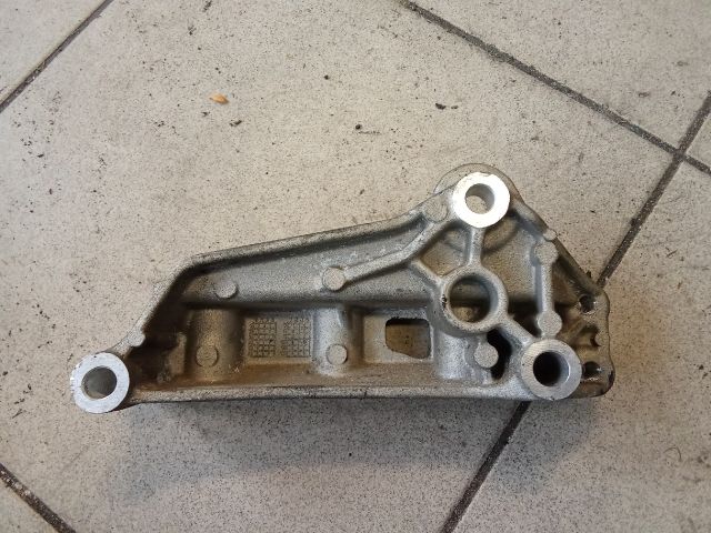 bontott VW POLO V Motor Tartó Bak (Pozíciófüggetlen)