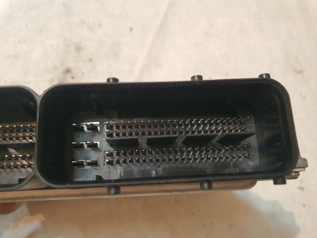 bontott VW POLO V Motorvezérlő