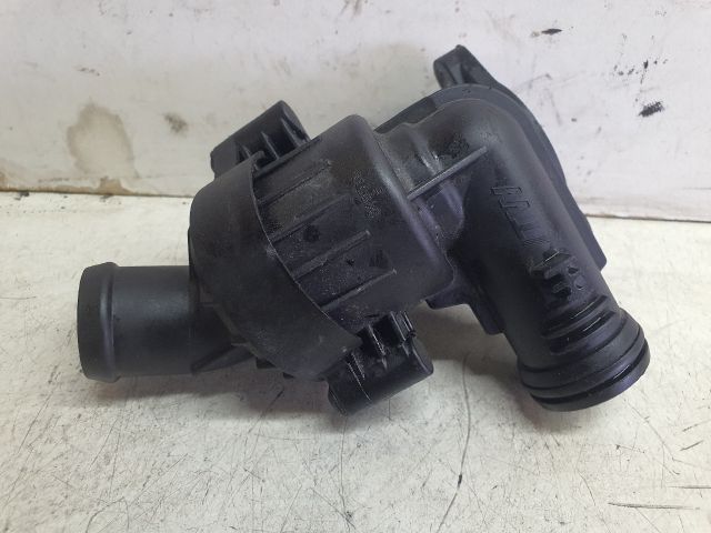 bontott VW POLO V Termosztátház