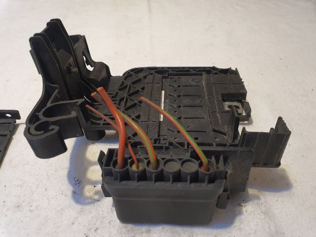 bontott VW POLO V Biztosítéktábla Motortér