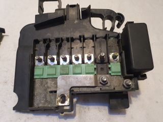 bontott VW POLO V Biztosítéktábla Motortér