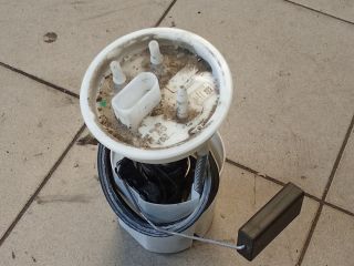 bontott VW POLO V Üzemanyag Szivattyú