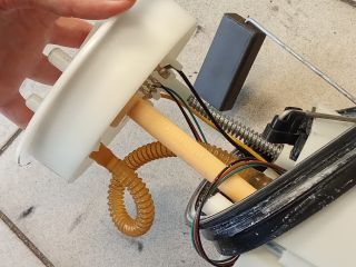 bontott VW POLO V Üzemanyag Szivattyú