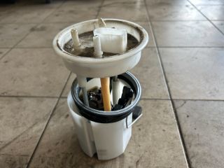 bontott VW POLO V Üzemanyag Szivattyú