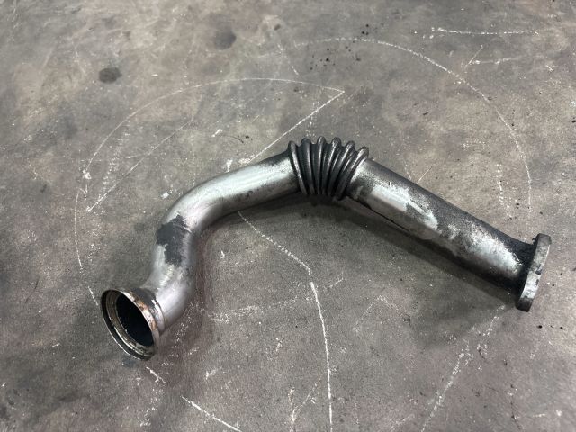 bontott VW POLO V EGR Hűtő Cső