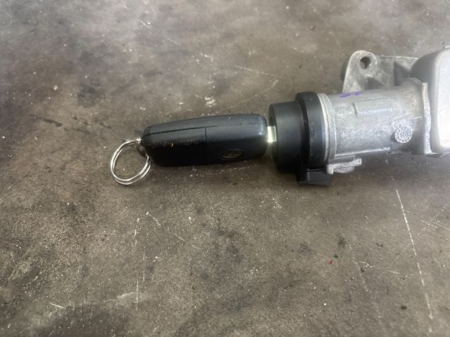 bontott VW POLO V Gyújtáskapcsoló Házzal