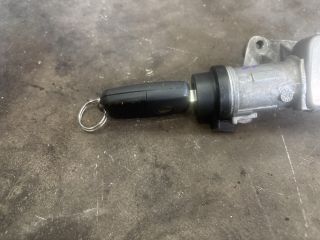 bontott VW POLO V Gyújtáskapcsoló Házzal