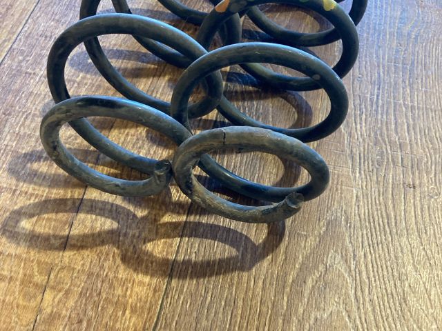 bontott VW POLO V Hátsó Rugó Pár