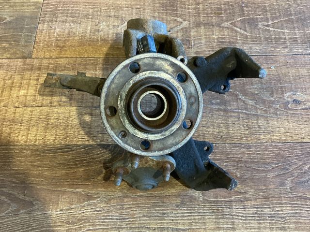 bontott VW POLO V Jobb első Csonkállvány Kerékaggyal