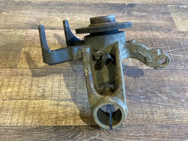 bontott VW POLO V Jobb első Csonkállvány Kerékaggyal