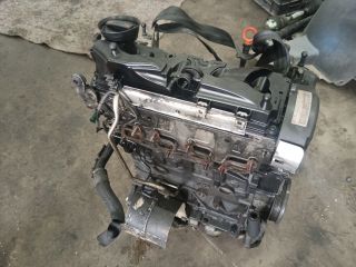 bontott VW POLO V Motor (Fűzött blokk hengerfejjel)