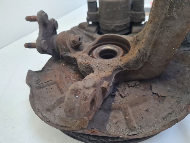 bontott VW POLO V Bal első Csonkállvány Kerékaggyal