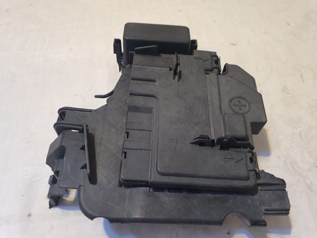 bontott VW POLO V Biztosítéktábla Motortér