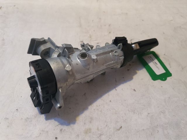 bontott VW POLO V Gyújtáskapcsoló Házzal