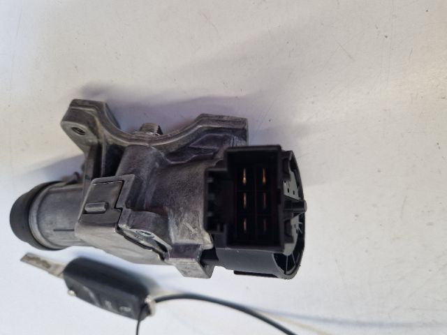 bontott VW POLO V Gyújtáskapcsoló Házzal