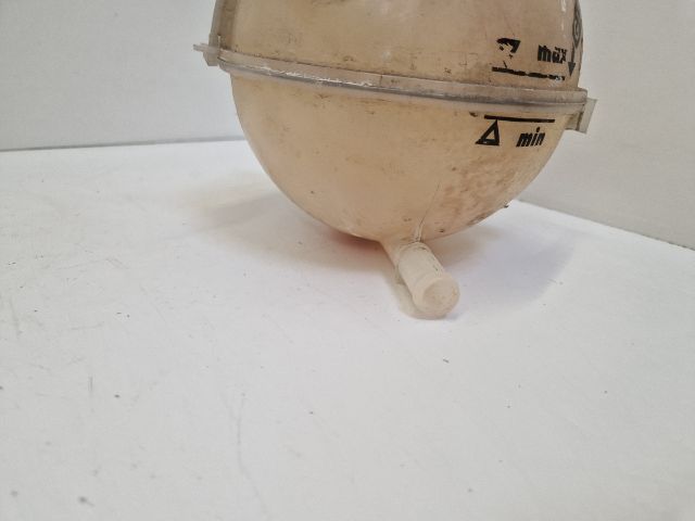 bontott VW POLO V Kiegyenlítő Tartály