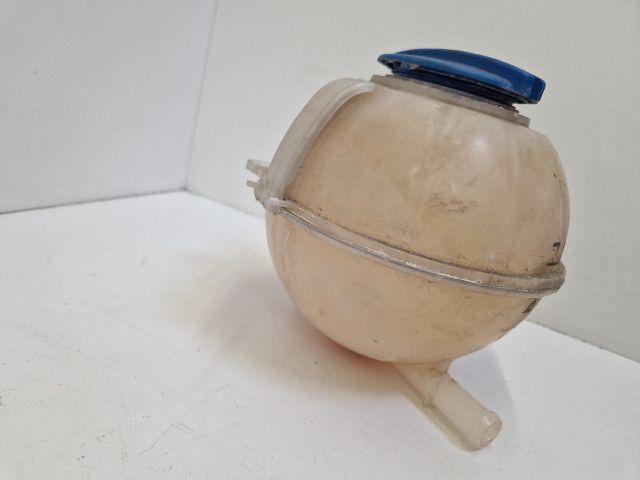 bontott VW POLO V Kiegyenlítő Tartály