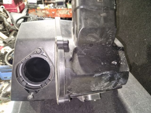 bontott VW POLO V Légszűrő Ház