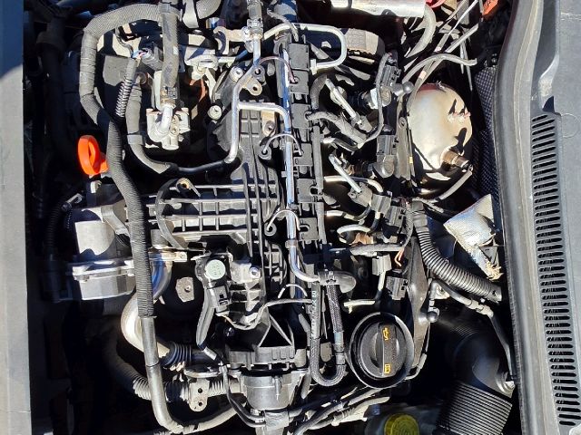 bontott VW POLO V Motor (Fűzött blokk hengerfejjel)