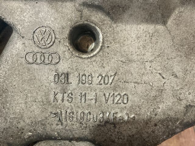 bontott VW POLO V Motor Tartó Bak (Fém)