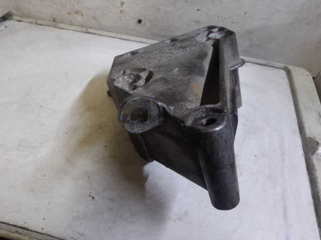 bontott VW POLO V Motor Tartó Bak (Fém)