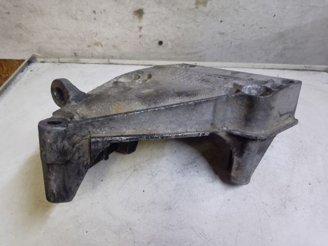 bontott VW POLO V Motor Tartó Bak (Fém)