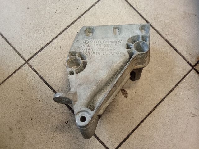 bontott VW POLO V Motor Tartó Bak (Pozíciófüggetlen)