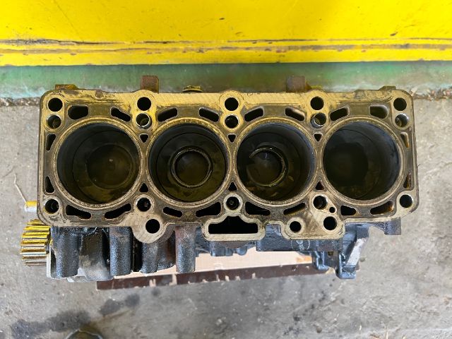 bontott VW POLO V Motorblokk (Fűzött)