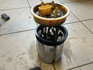 bontott VW POLO V Üzemanyag Szivattyú