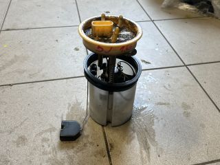 bontott VW POLO V Üzemanyag Szivattyú