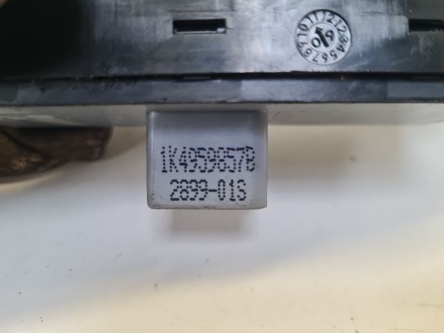 bontott VW POLO V Ablakemelő Kapcsoló Négyes / Kettes