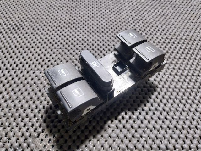 bontott VW POLO V Ablakemelő Kapcsoló Négyes / Kettes