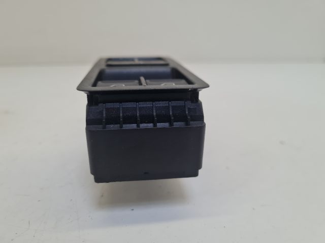 bontott VW POLO V Ablakemelő Kapcsoló Négyes / Kettes