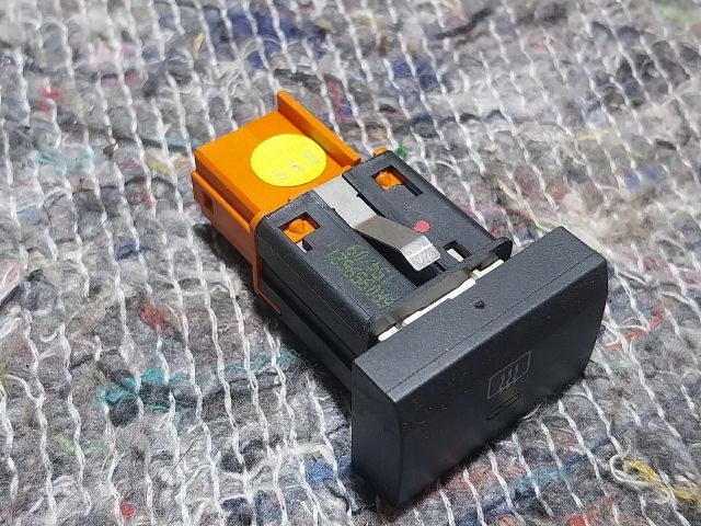 bontott VW POLO V Ablakfűtés Kapcsoló