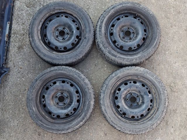 bontott VW POLO V Acélfelni Szett Gumival