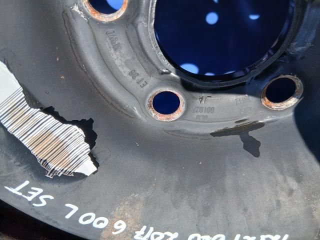 bontott VW POLO V Acélfelni Szett Gumival