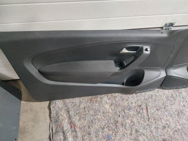 bontott VW POLO V Ajtó Kárpit Szett