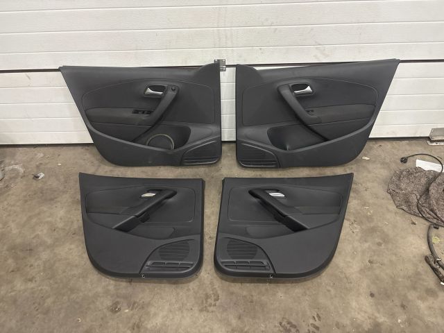 bontott VW POLO V Ajtó Kárpit Szett