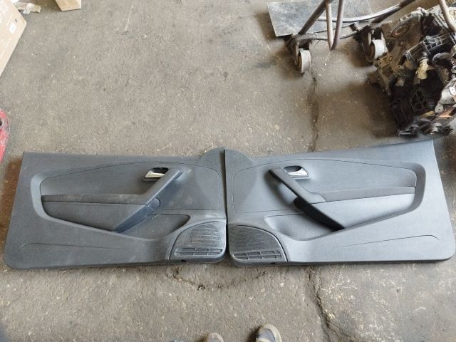 bontott VW POLO V Ajtó Kárpit Szett