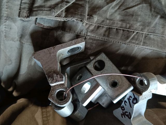 bontott VW POLO V Ajtó Zsanér (Pozíciófüggetlen)