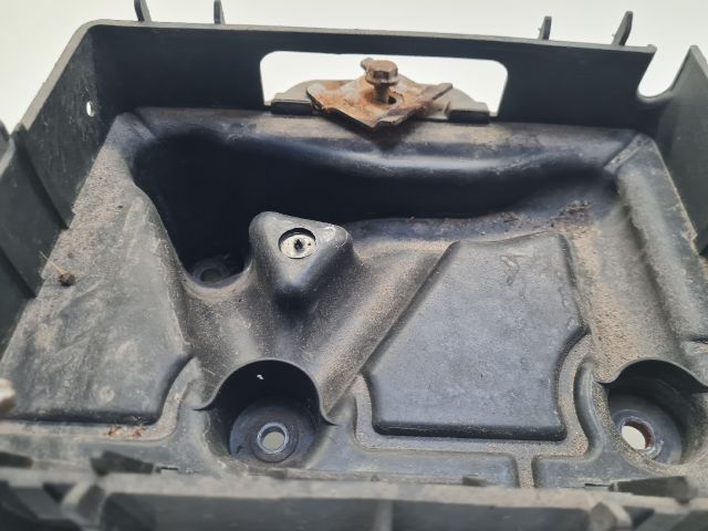 bontott VW POLO V Akkumulátor Tartó