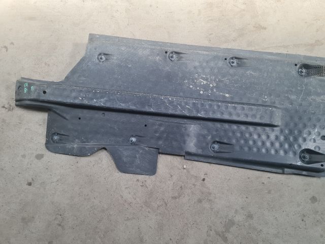 bontott VW POLO V Alsó Motorburkolat