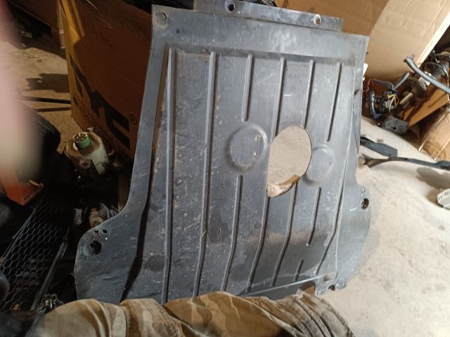 bontott VW POLO V Alsó Motorburkolat