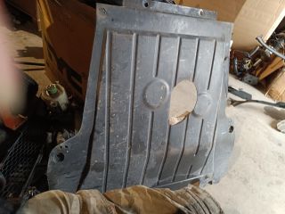 bontott VW POLO V Alsó Motorburkolat