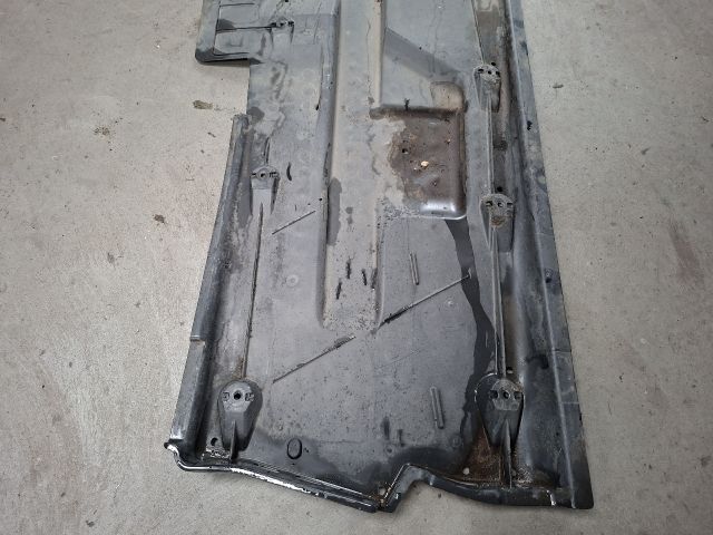 bontott VW POLO V Alsó Padlólemez Burkolat