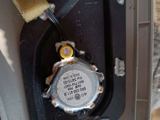 bontott VW POLO V Bal A Oszlop Hangszóró Burkolat