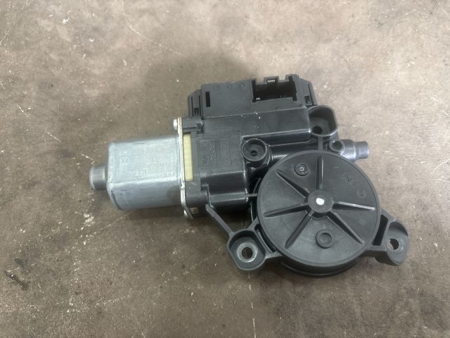 bontott VW POLO V Bal első Ablakemelő Motor