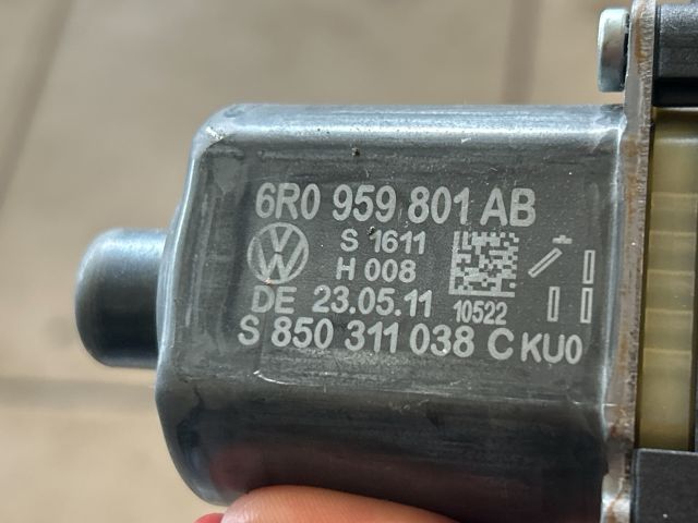 bontott VW POLO V Bal első Ablakemelő Motor